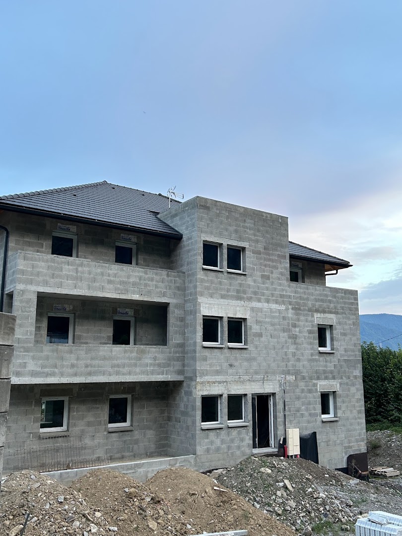 İs Pro 74 Menuiserie — Photos 14