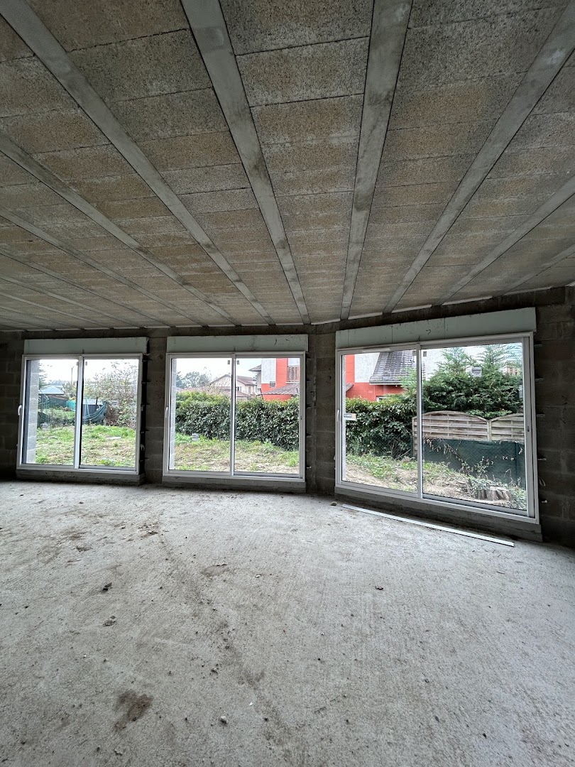 İs Pro 74 Menuiserie — Photos 1